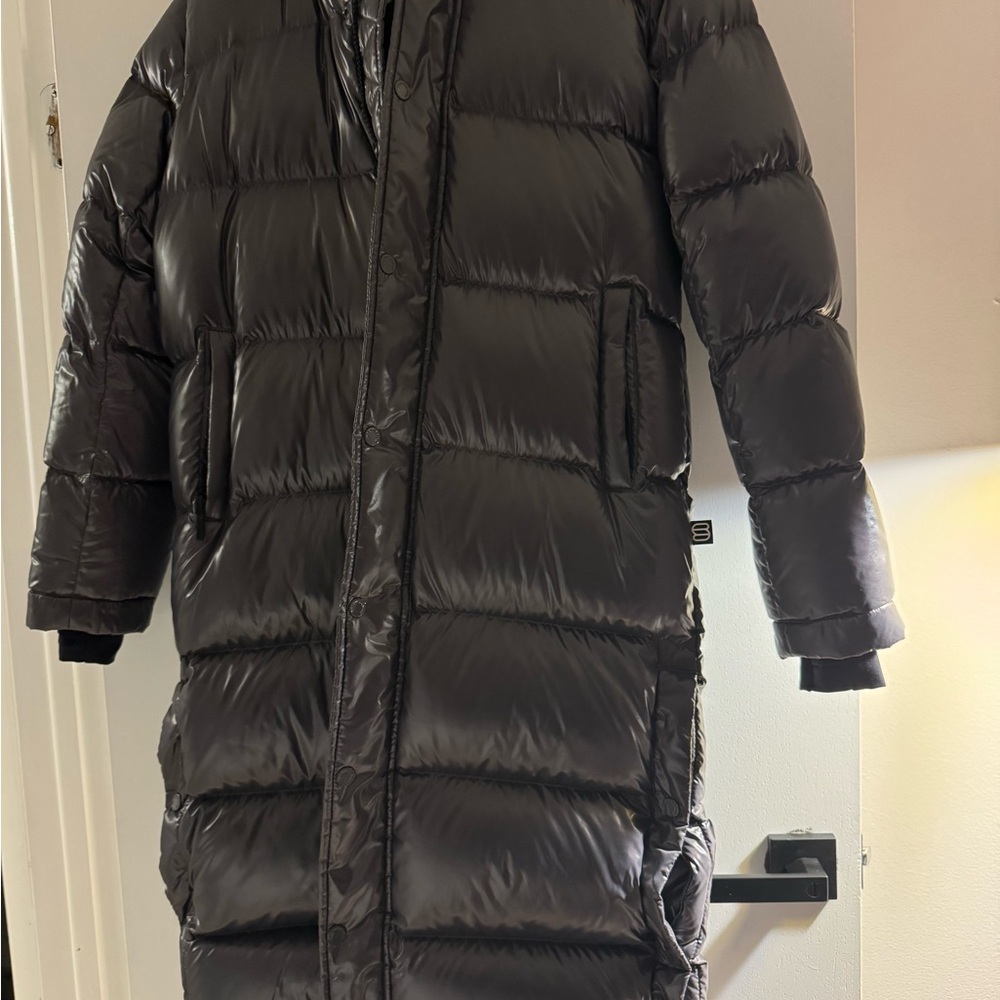 Aritzia Super Puff Long